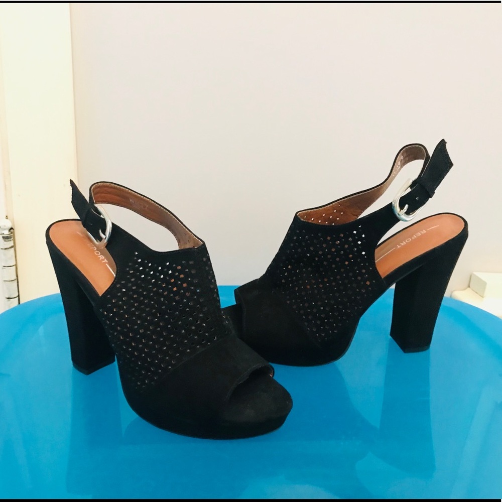 NWOT Francesca’s Report Peep-Toe Booties - Size 6